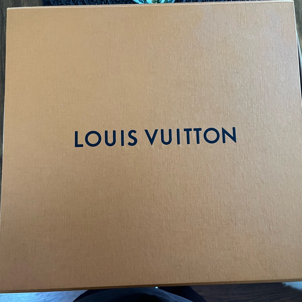 Louis Vuitton - Neverfull MM Tote NEW IN BOX